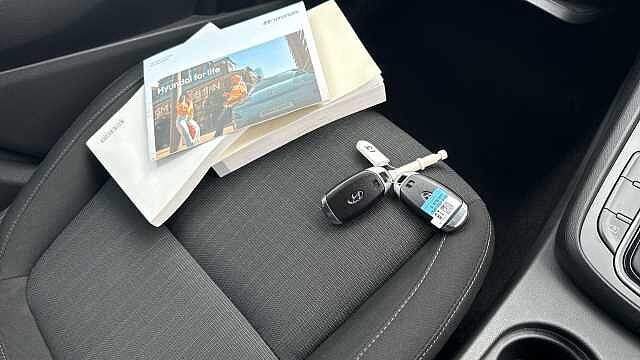 Hyundai KONA 1.6 GDi Hybrid Premium 5dr DCT Hybrid Hatchback