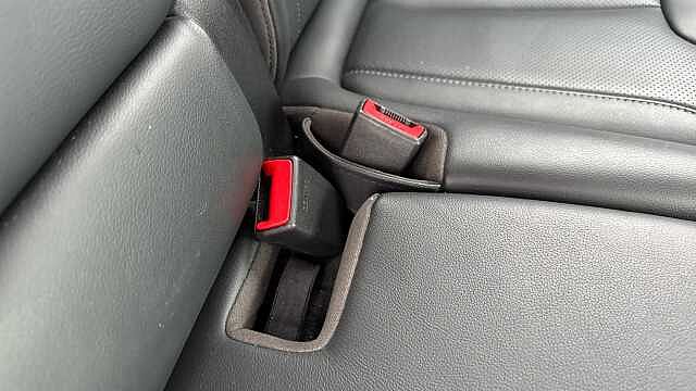 Hyundai SANTA FE 1.6 TGDi Hybrid Ultimate 5dr Auto Hybrid Estate