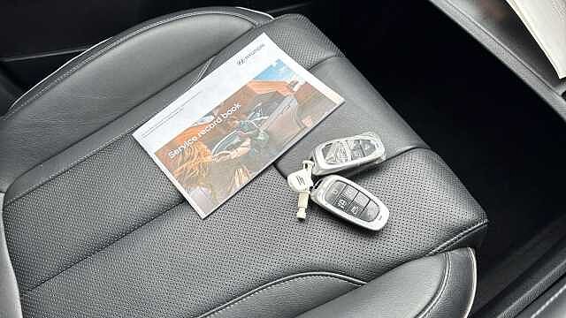 Hyundai SANTA FE 1.6 TGDi Hybrid Ultimate 5dr Auto Hybrid Estate