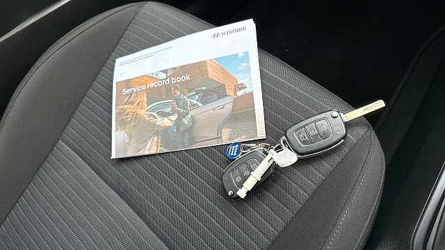 Hyundai i20 1.0T GDi 48V MHD SE Connect 5dr Petrol Hatchback