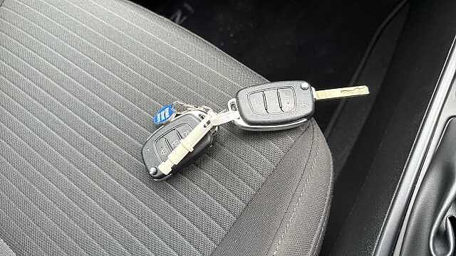 Hyundai i20 1.0T GDi 48V MHD SE Connect 5dr Petrol Hatchback