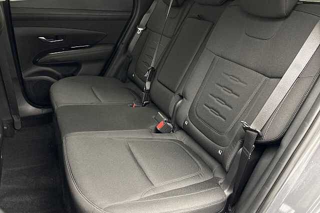 Hyundai TUCSON 1.6T Hybrid Advance 5dr Auto Hybrid Estate Black