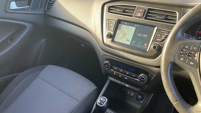 Hyundai i20 1.2 MPi Premium Nav 5dr Petrol Hatchback