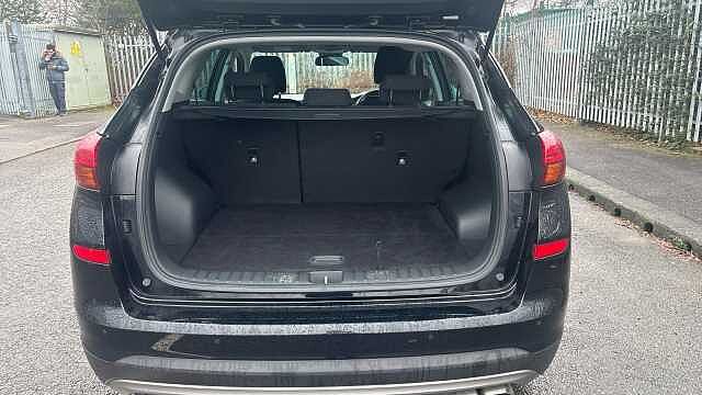 Hyundai TUCSON 1.6 CRDi 48V MHD SE Nav 5dr 2WD Diesel Estate Black
