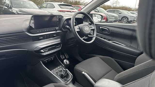 Hyundai BAYON 1.0 TGDi Premium 5dr Petrol Hatchback White