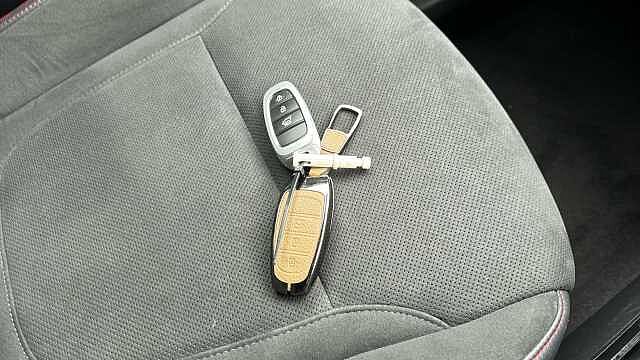 Hyundai TUCSON 1.6 TGDi Hybrid 230 N Line 5dr 2WD Auto Hybrid Estate Black