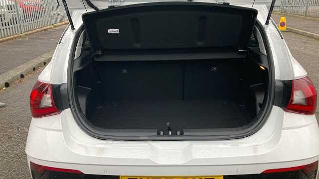 Hyundai I20 1.0T GDi 90 Tech Line 5dr DCT Petrol Hatchback Atlas White - Solid