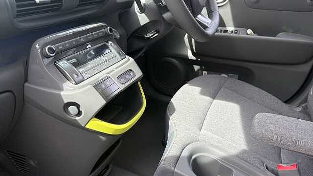 Hyundai INSTER 85kW Cross 49kWh 5dr Auto Electric Hatchback