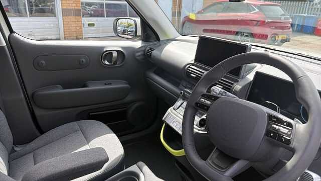 Hyundai INSTER 85kW Cross 49kWh 5dr Auto Electric Hatchback