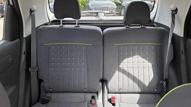Hyundai INSTER 85kW Cross 49kWh 5dr Auto Electric Hatchback