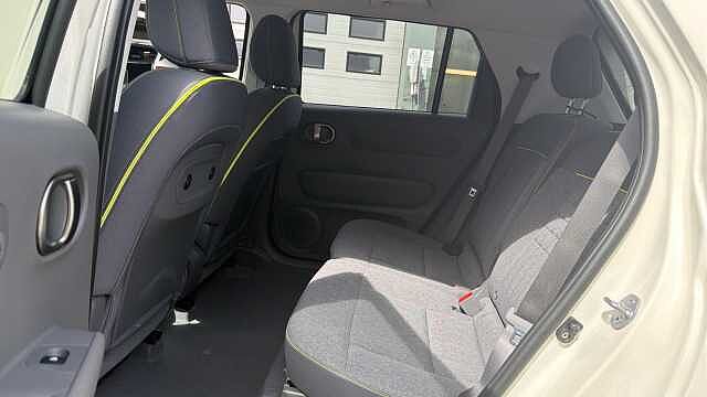 Hyundai INSTER 85kW Cross 49kWh 5dr Auto Electric Hatchback