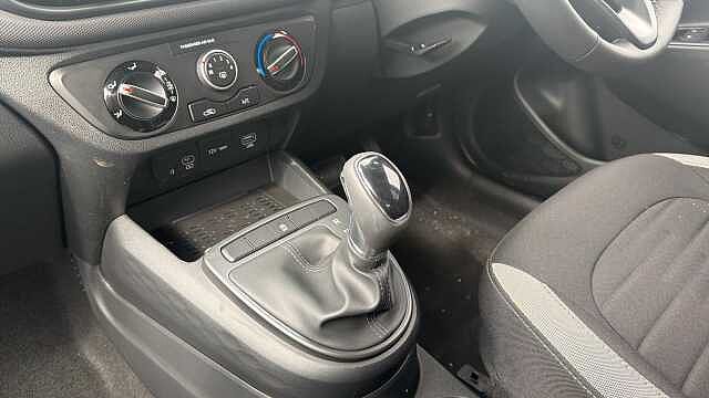 Hyundai i10 1.0 [63] Advance 5dr Auto [Nav] Petrol Hatchback