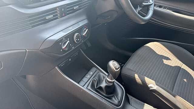 Hyundai I20 1.0T GDi 48V MHD SE Connect 5dr Petrol Hatchback White