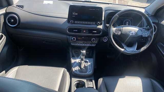 Hyundai KONA 1.6 GDi Hybrid Ultimate 5dr DCT Hybrid Hatchback White