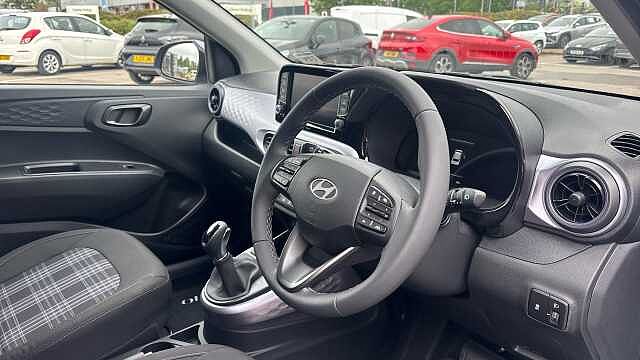 Hyundai I10 1.2 [79] Premium 5dr Auto [Nav] Petrol Hatchback Meta Blue - Pearl