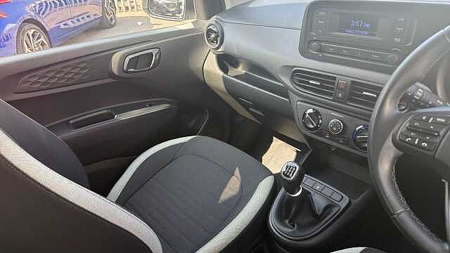 Hyundai I10 1.0 MPi SE 5dr Petrol Hatchback Silver