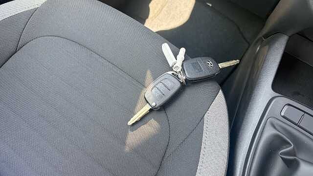 Hyundai I10 1.0 MPi SE 5dr Petrol Hatchback Silver