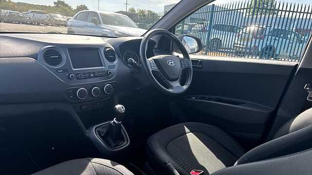 Hyundai i10 1.0 Play 5dr Petrol Hatchback