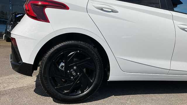Hyundai I20 1.0T GDi 90 Black Line 5dr DCT Petrol Hatchback Atlas White - Solid