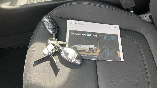 Hyundai TUCSON 1.6T 239 Hybrid Black Line 5dr Auto Hybrid Estate Special Solid - Atlas White