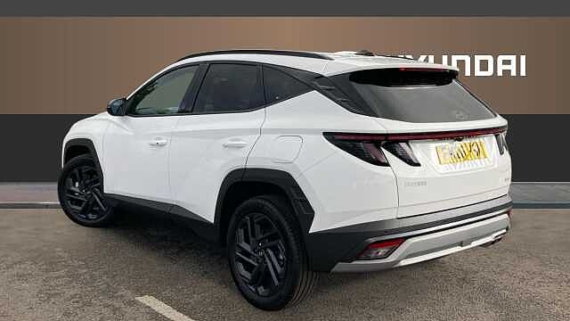Hyundai TUCSON 1.6T 239 Hybrid Black Line 5dr Auto Hybrid Estate Special Solid - Atlas White