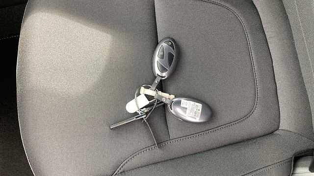 Hyundai TUCSON 1.6T 239 Hybrid Black Line 5dr Auto Hybrid Estate Special Solid - Atlas White