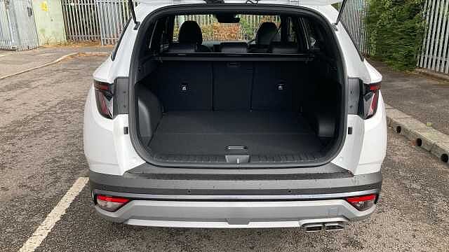 Hyundai TUCSON 1.6T 239 Hybrid Black Line 5dr Auto Hybrid Estate Special Solid - Atlas White