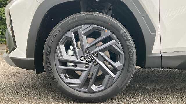 Hyundai TUCSON 1.6T 239 Hybrid Black Line 5dr Auto Hybrid Estate Special Solid - Atlas White
