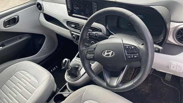 Hyundai i10 1.0 [63] Premium 5dr Auto [Nav] Petrol Hatchback