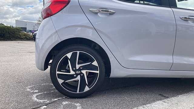 Hyundai i10 1.0 [63] Premium 5dr Auto [Nav] Petrol Hatchback