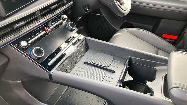 Hyundai SANTA FE 1.6 TGDi PHEV Calligraphy 5dr 4WD Auto [6 Seats] Estate Typhoon Silver - Metallic