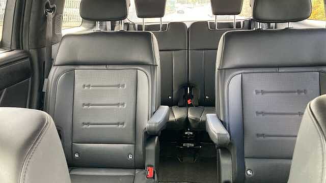 Hyundai SANTA FE 1.6 TGDi PHEV Calligraphy 5dr 4WD Auto [6 Seats] Estate Typhoon Silver - Metallic