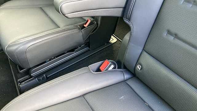 Hyundai SANTA FE 1.6 TGDi PHEV Calligraphy 5dr 4WD Auto [6 Seats] Estate Typhoon Silver - Metallic