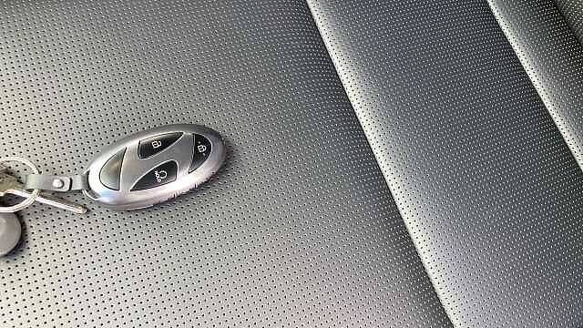 Hyundai SANTA FE 1.6 TGDi PHEV Calligraphy 5dr 4WD Auto [6 Seats] Estate Typhoon Silver - Metallic