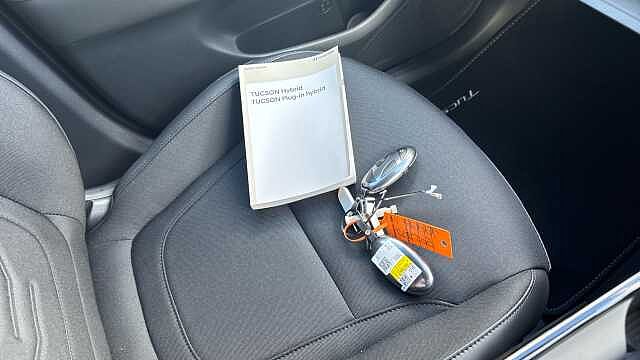 Hyundai TUCSON 1.6T 239 Hybrid Black Line 5dr Auto Hybrid Estate