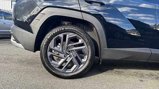 Hyundai TUCSON 1.6T 239 Hybrid Black Line 5dr Auto Hybrid Estate