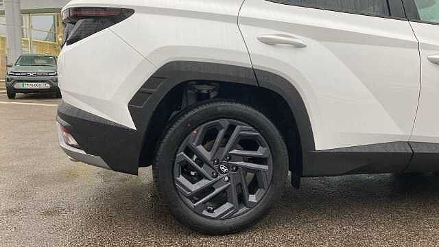 Hyundai TUCSON 1.6T 239 Hybrid Black Line 5dr Auto Hybrid Estate