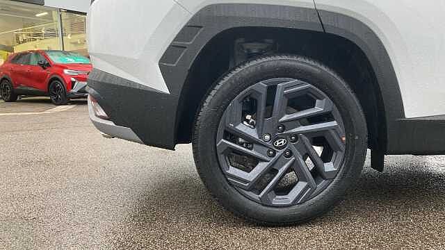 Hyundai TUCSON 1.6T 239 Hybrid Black Line 5dr Auto Hybrid Estate