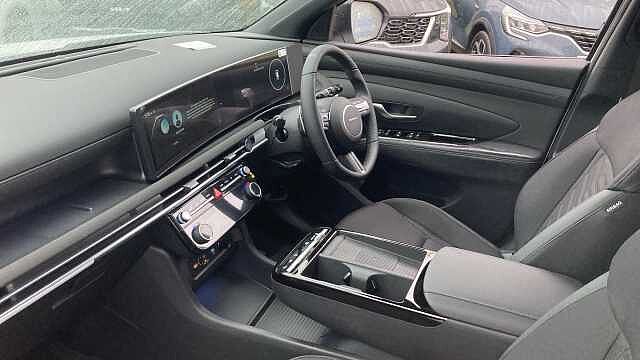 Hyundai TUCSON 1.6T 239 Hybrid Black Line 5dr Auto Hybrid Estate