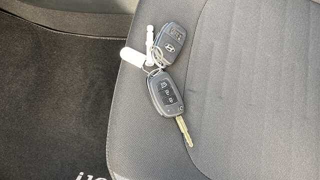 Hyundai i10 1.0 [63] Advance 5dr [Nav] Petrol Hatchback